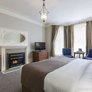 Deluxe King Room Fireplace